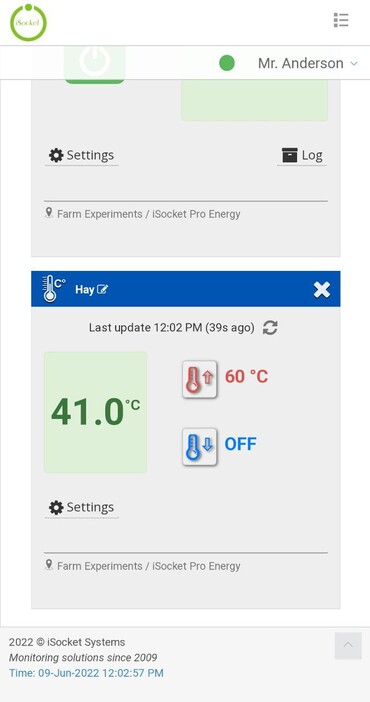 iSocket temperature monitoring shows 41C for the hay bale on the phone